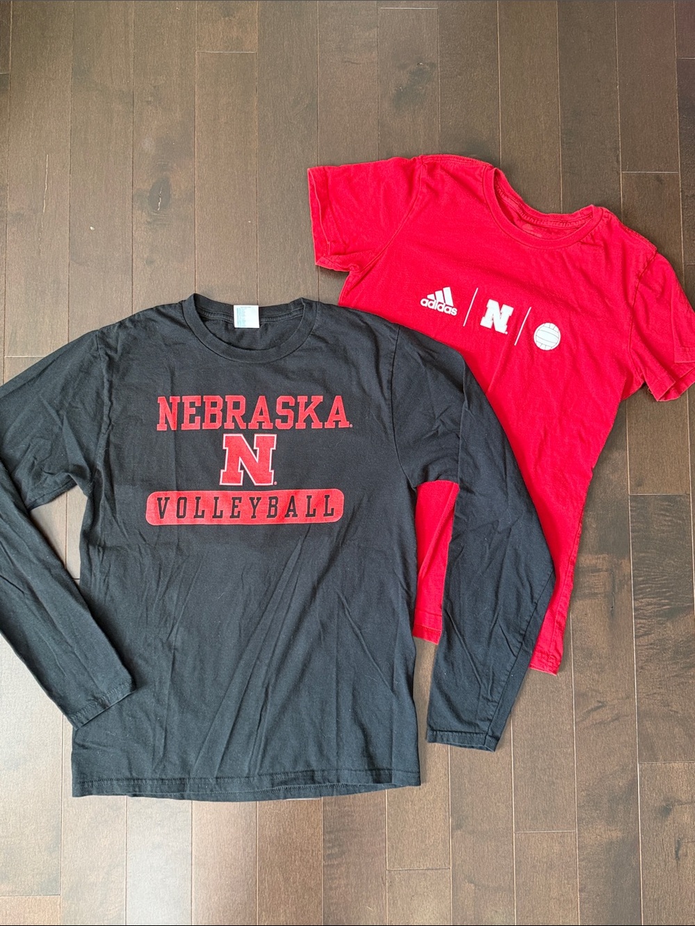 Nebraska Huskers Volleyball Bundle Black Long-Sleeve & Red Adidas Tee sz S